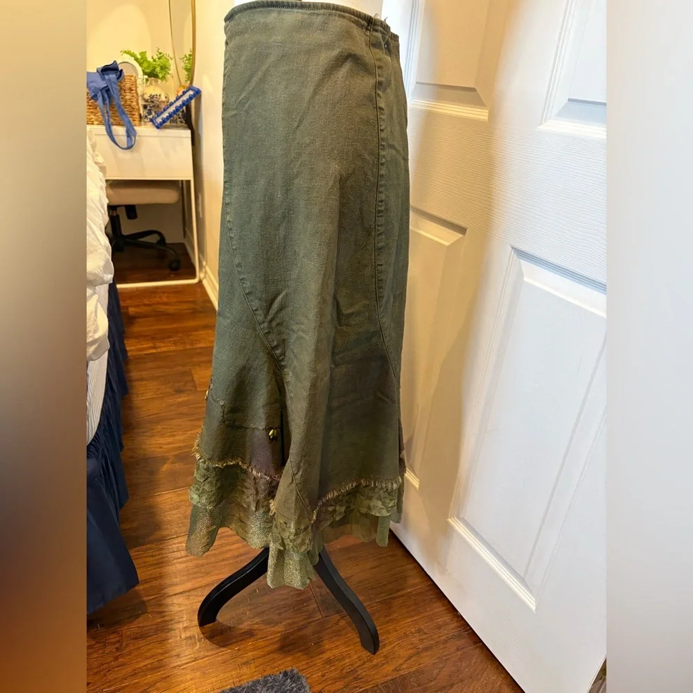 Simon Chang Olive Green Midi Skirt Beaded Floral Lace Hem Size 12 - Picture 7 of 11